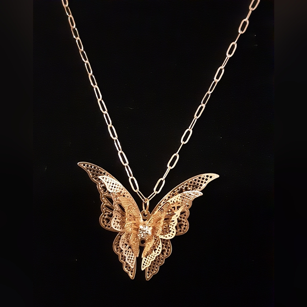Handmade Filigre Butterfly Necklace Goldtone 20" Chain - Picture 4 of 5